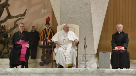 Papa - Confissão, caminho de santidade para o penitente e para o confessor #PapaFrancisco #DeusEhMaior #BrunoRodrigues 03.jpeg